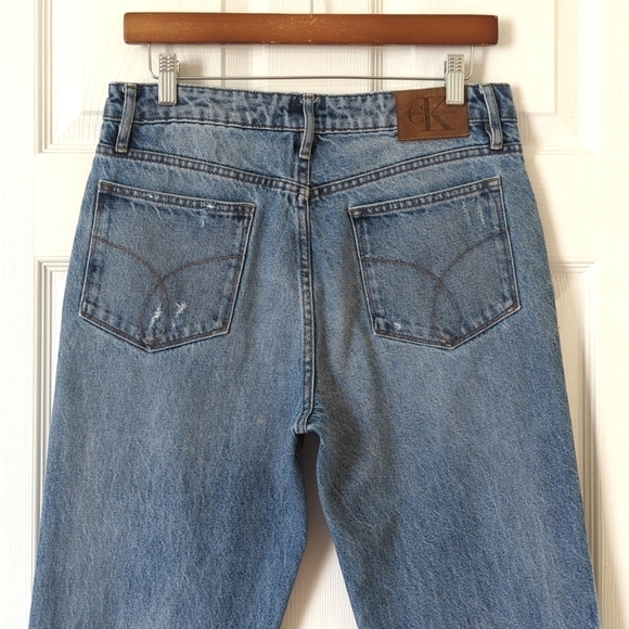 Calvin Klein Jeans Retro Medium Wash High Rise Distressed Straight Leg Jeans 30 - Picture 5 of 16